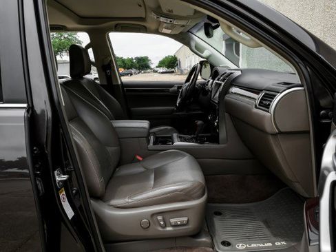 Used 2015 Lexus GX 460 Luxury AWD/4WD image 34