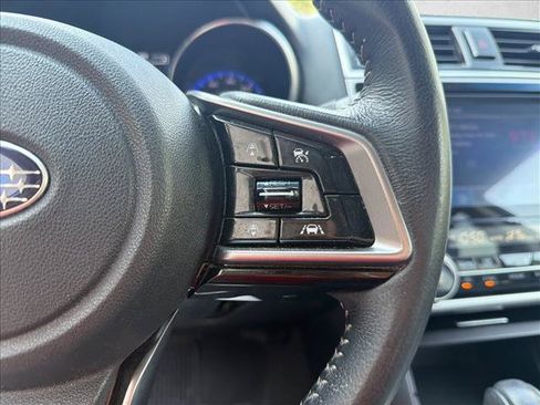 Used 2018 Subaru Outback 2.5i Limited AWD/4WD image 16