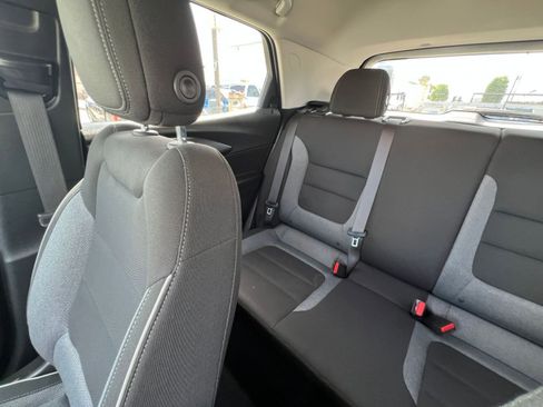 Used 2025 Chevrolet TrailBlazer LT FWD image 44