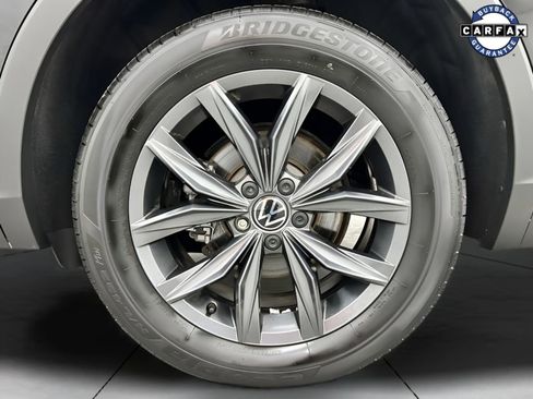 Used 2022 Volkswagen Tiguan SE image 22
