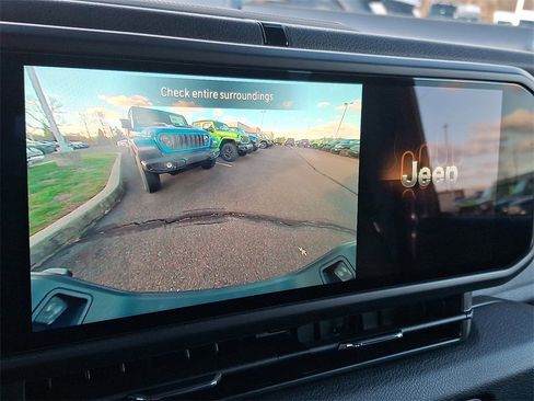 New 2026 Jeep Gladiator Sport image 12