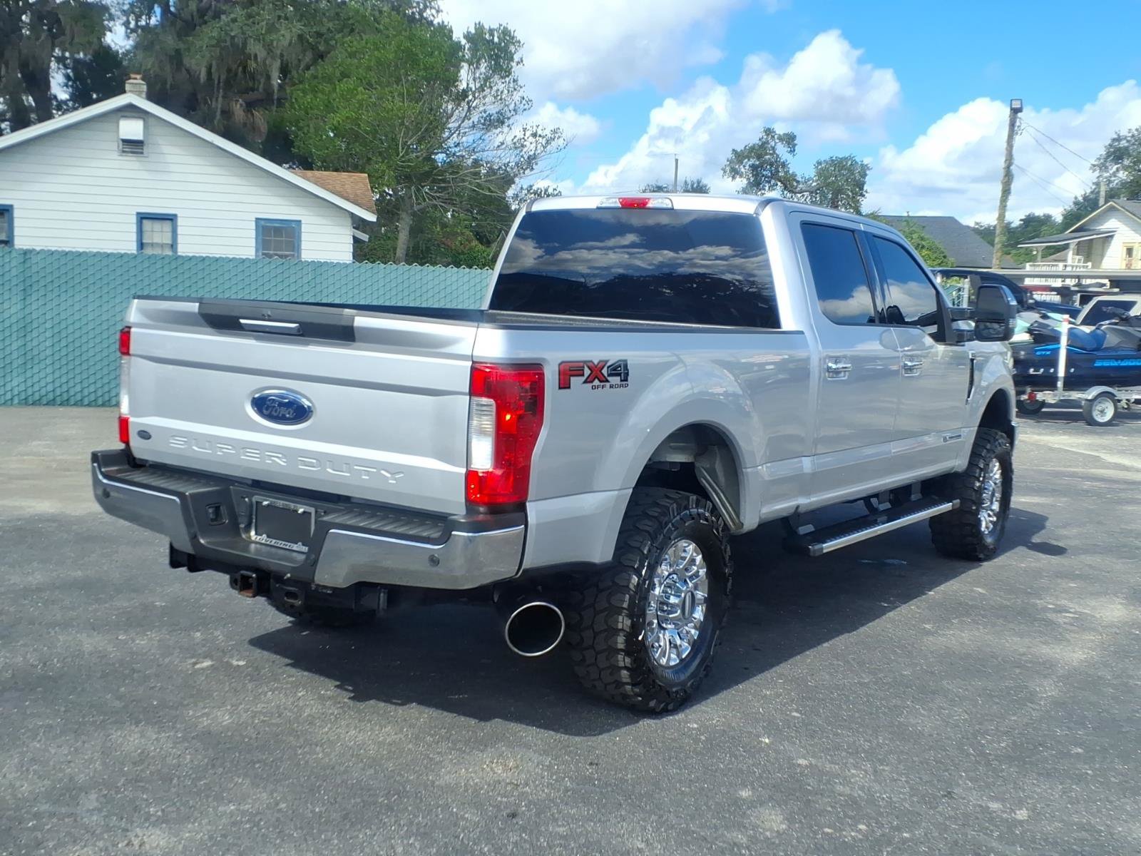 Used 2019 Ford F250 XLT w/ XLT Premium Package AWD/4WD image 5