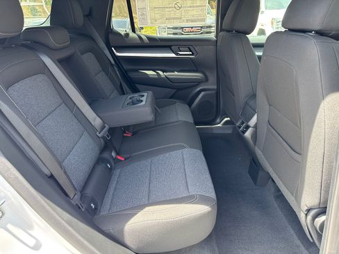 New 2026 GMC Terrain Elevation w/ Technology Package II AWD/4WD image 17