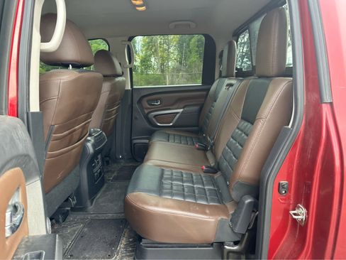 Used 2017 Nissan Titan Platinum Reserve AWD/4WD image 21