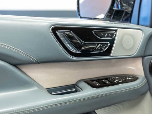 Used 2022 Lincoln Navigator Black Label image 10