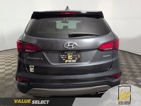 Used 2017 Hyundai Santa Fe Sport FWD image 6