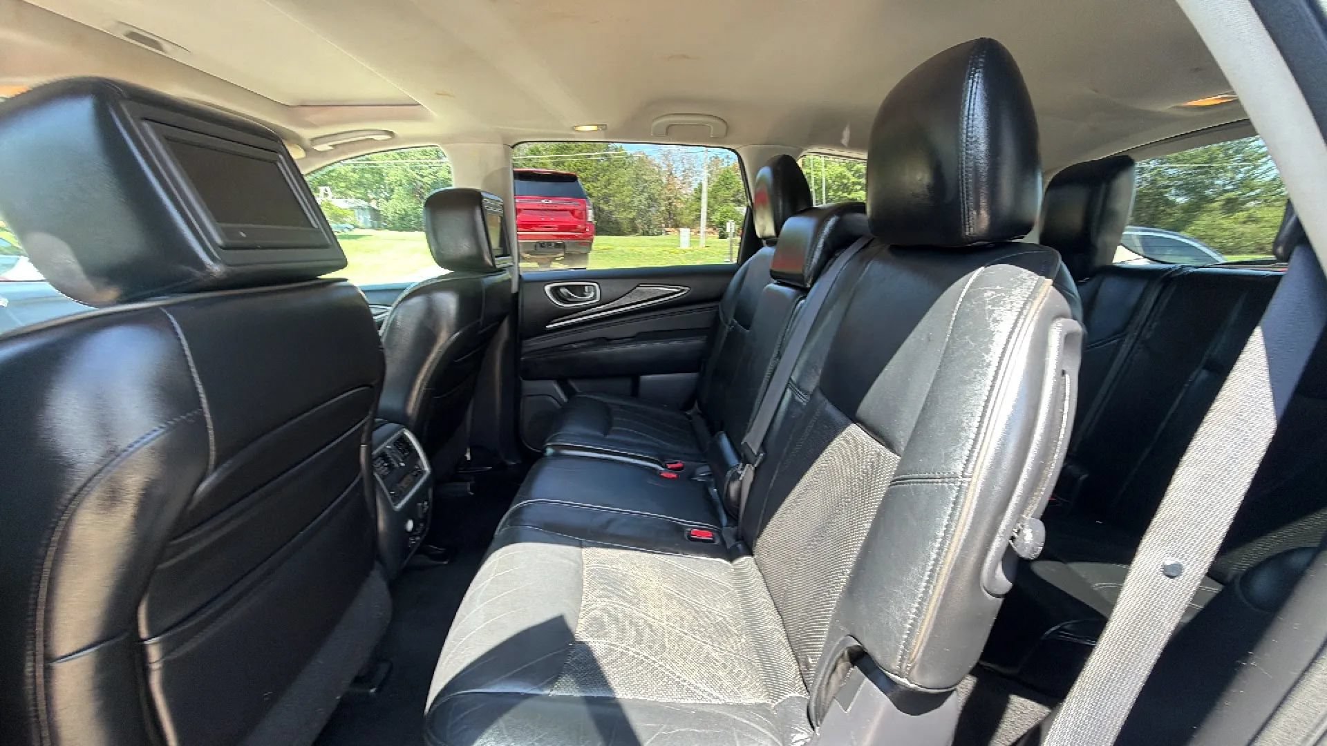 Used 2013 INFINITI JX35 AWD w/ Premium Pkg image 14