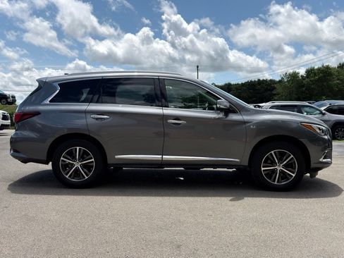 Used 2018 INFINITI QX60 Luxe w/ Premium Plus Package AWD/4WD image 3