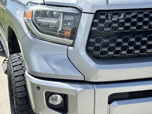 Used 2019 Toyota Tundra Platinum image 11