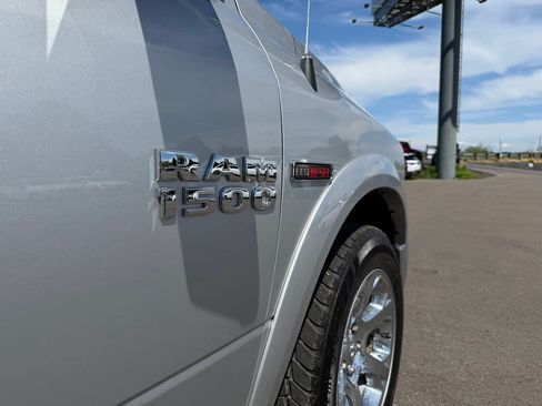 Used 2017 RAM 1500 Laramie AWD/4WD image 11