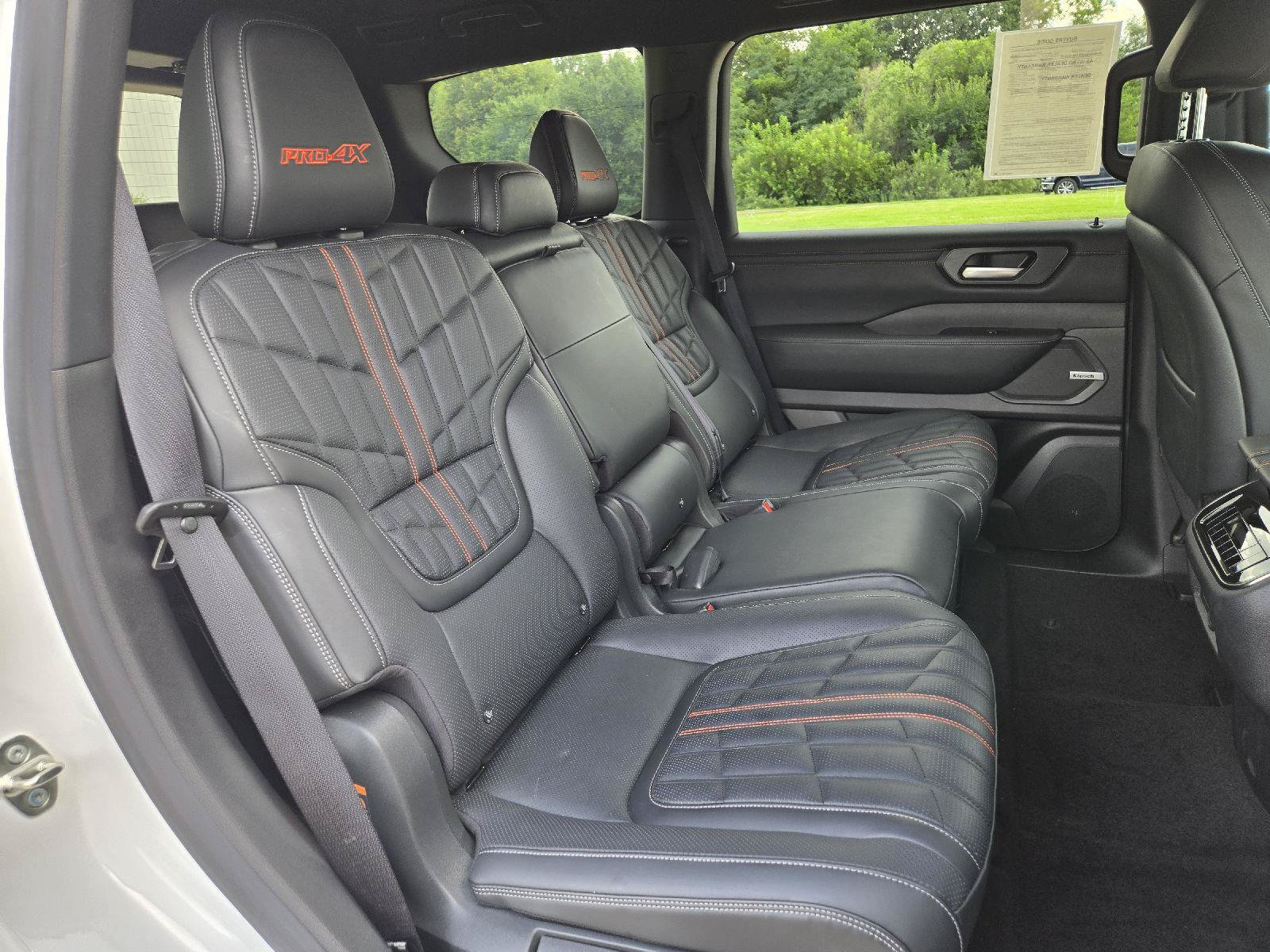 Used 2025 Nissan Armada PRO-4X AWD/4WD image 29