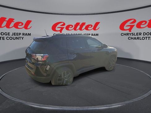 New 2026 Jeep Compass Latitude AWD/4WD image 7