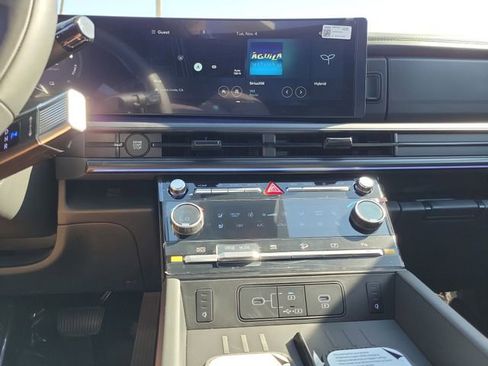 New 2026 Hyundai Santa Fe Calligraphy AWD/4WD image 13