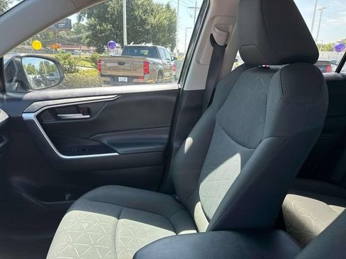 Used 2023 Toyota RAV4 XLE FWD image 21