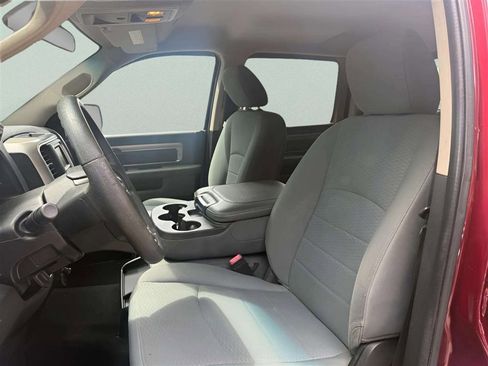 Used 2020 RAM 1500 Classic SLT AWD/4WD image 8