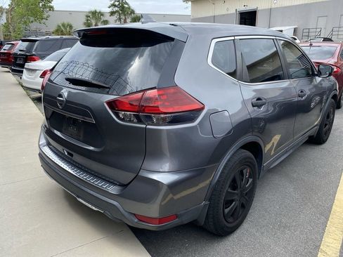 Used 2019 Nissan Rogue S image 14