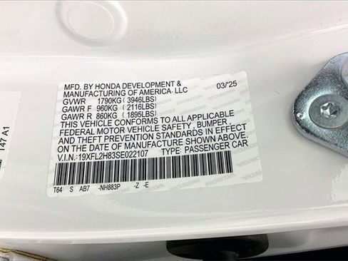 Certified 2025 Honda Civic Sport image 32