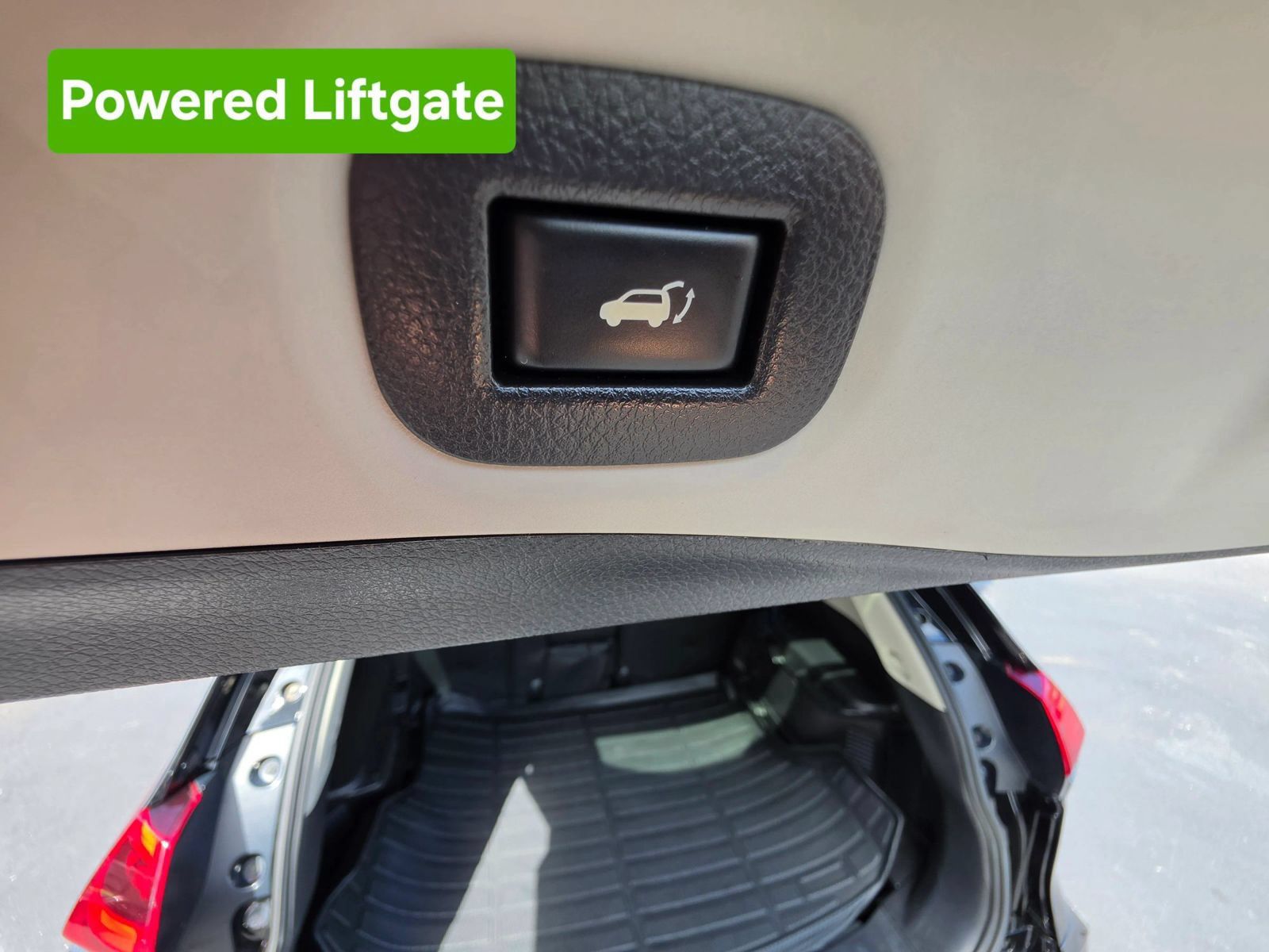 Used 2018 Nissan Rogue SV AWD/4WD image 20