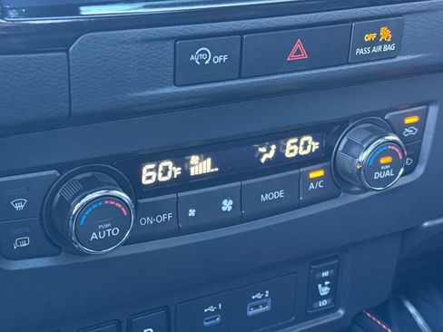 Used 2023 Nissan Frontier PRO-4X w/ Pro-4X Premium Package image 21