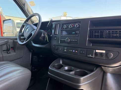 Used 2024 Chevrolet Express 3500 w/ Power Convenience Package RWD image 13