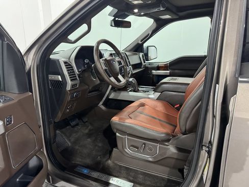 Used 2018 Ford F150 King Ranch w/ Equipment Group 601A Luxury AWD/4WD image 15