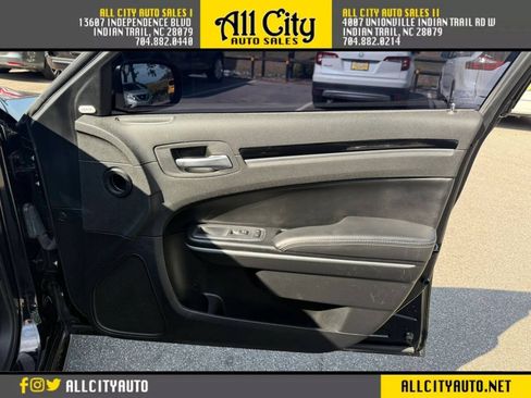 Used 2020 Chrysler 300 S RWD image 22