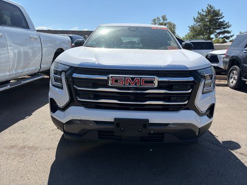 Used 2025 GMC Terrain Elevation AWD/4WD image 2