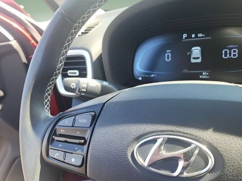 Used 2024 Hyundai Venue Limited FWD image 26
