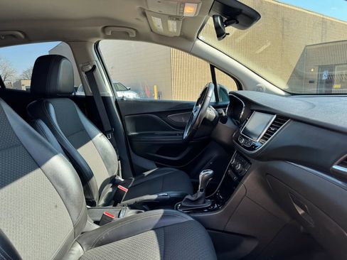 Used 2019 Buick Encore Preferred AWD/4WD image 24