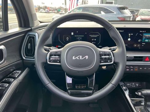 Used 2025 Kia Sorento SX image 14
