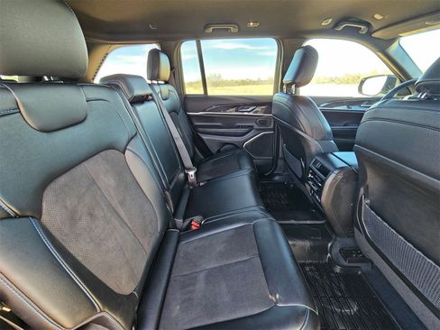 Used 2022 Jeep Grand Cherokee Trailhawk image 22