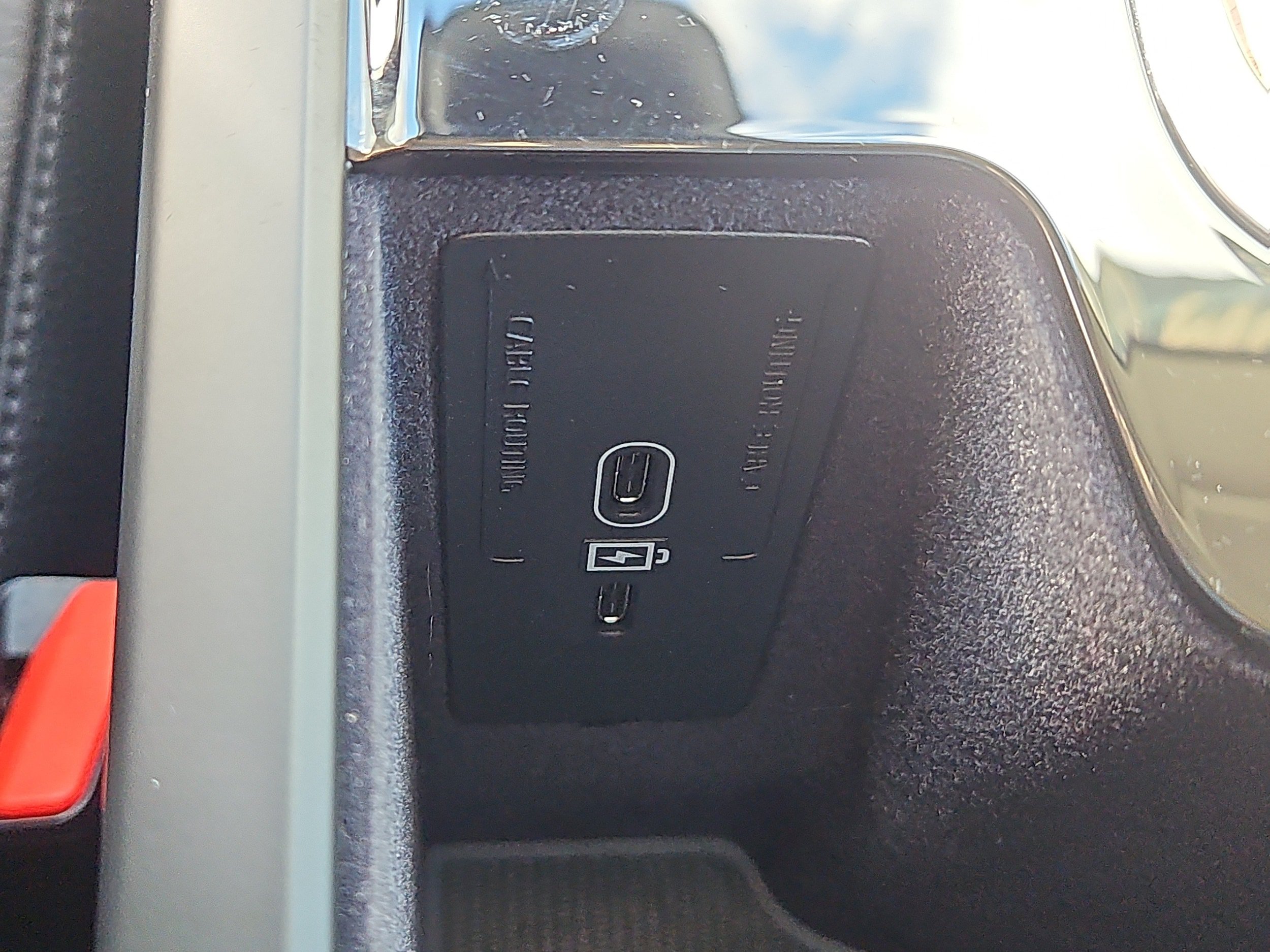 Used 2024 Volvo XC90 B6 Plus w/ Protection Package Premier AWD/4WD image 11