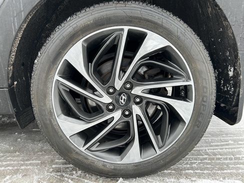 Used 2019 Hyundai Tucson Sport image 9