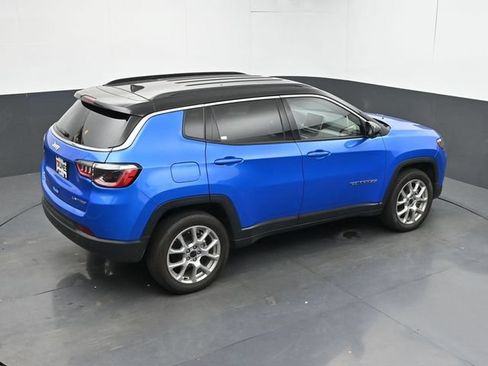 Used 2025 Jeep Compass Limited AWD/4WD image 13