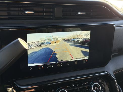 Used 2024 GMC Sierra 2500 AT4 w/ AT4 Premium Plus Package image 20