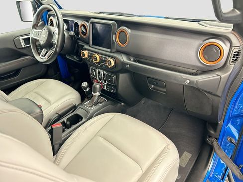 Used 2023 Jeep Gladiator Mojave w/ LED Lighting Group image 14