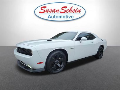 Used 2011 Dodge Challenger SE