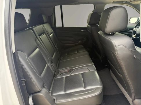 Used 2019 GMC Yukon XL SLT w/ Open Road Package RWD image 18