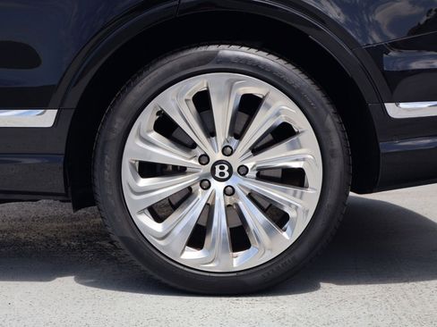 Certified 2023 Bentley Bentayga Extended Wheelbase AWD/4WD image 14