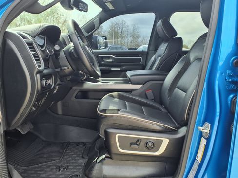 Used 2020 RAM 1500 Laramie w/ Sport Appearance Package image 10