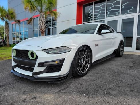 Used 2018 Ford Mustang GT Premium w/ GT Performance Package RWD image 1