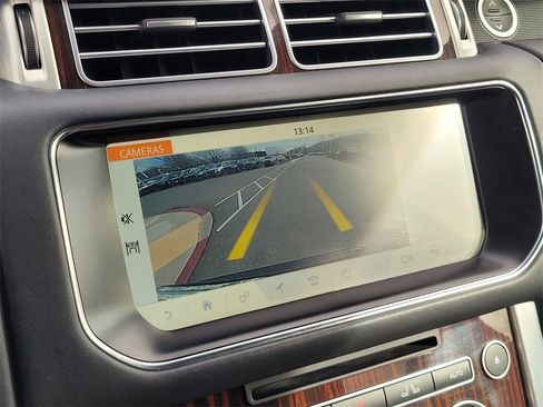 Used 2017 Land Rover Range Rover HSE image 24