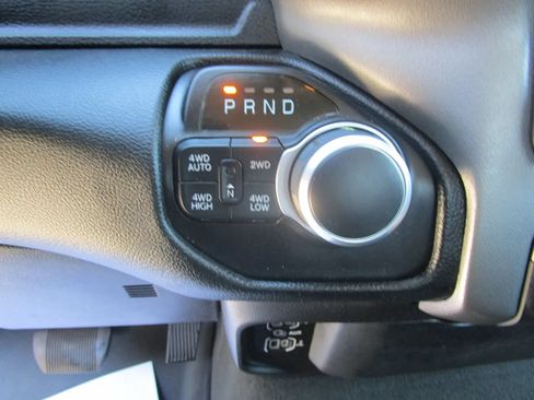 Used 2020 RAM 1500 Big Horn AWD/4WD image 15