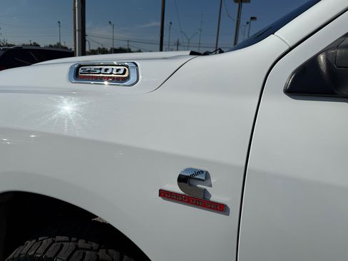 Used 2019 RAM 2500 Big Horn image 9