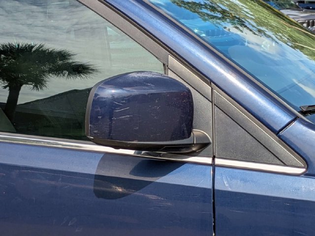 Used 2015 Chrysler Town & Country Touring FWD image 15