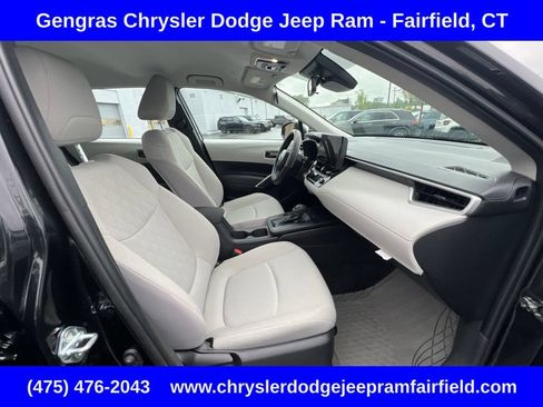 Used 2026 Toyota Corolla Cross L AWD/4WD image 18