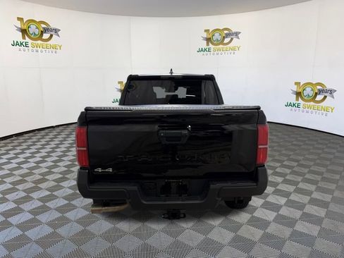Used 2024 Toyota Tacoma SR image 9