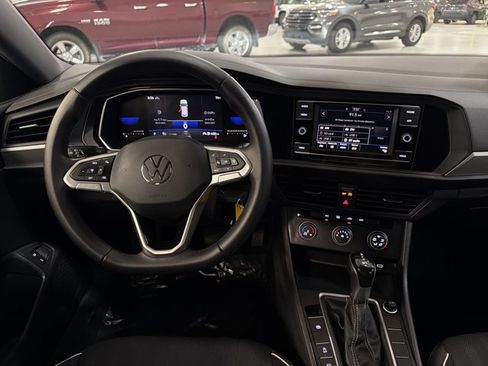 Certified 2022 Volkswagen Jetta Sport FWD image 27