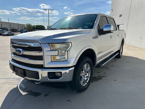 Used 2017 Ford F150 Lariat image 3