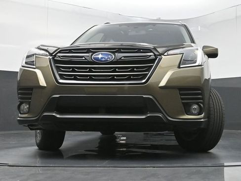 Used 2023 Subaru Forester Premium AWD/4WD image 33
